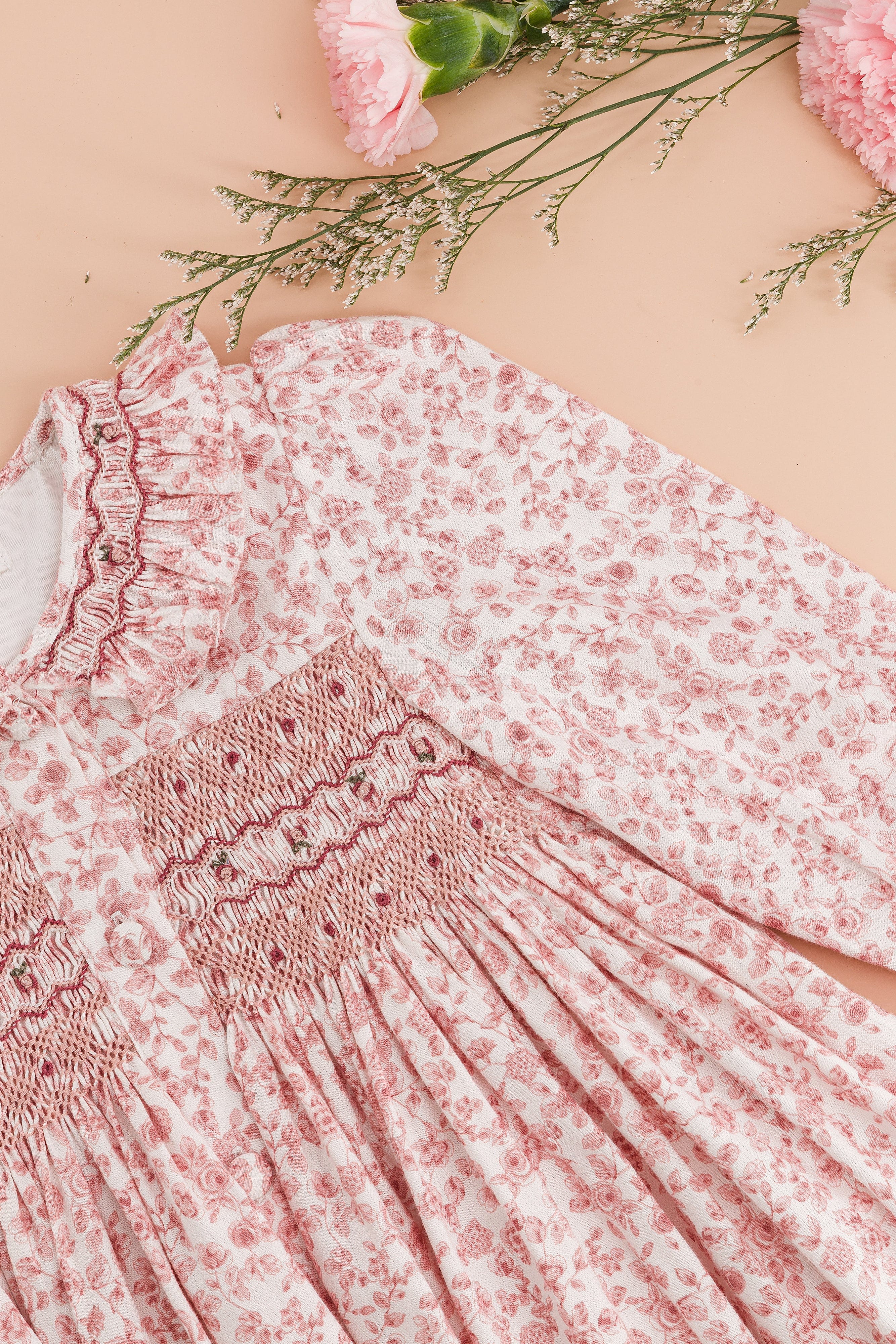 Adeline, robe smockée, imprimé vieux rose