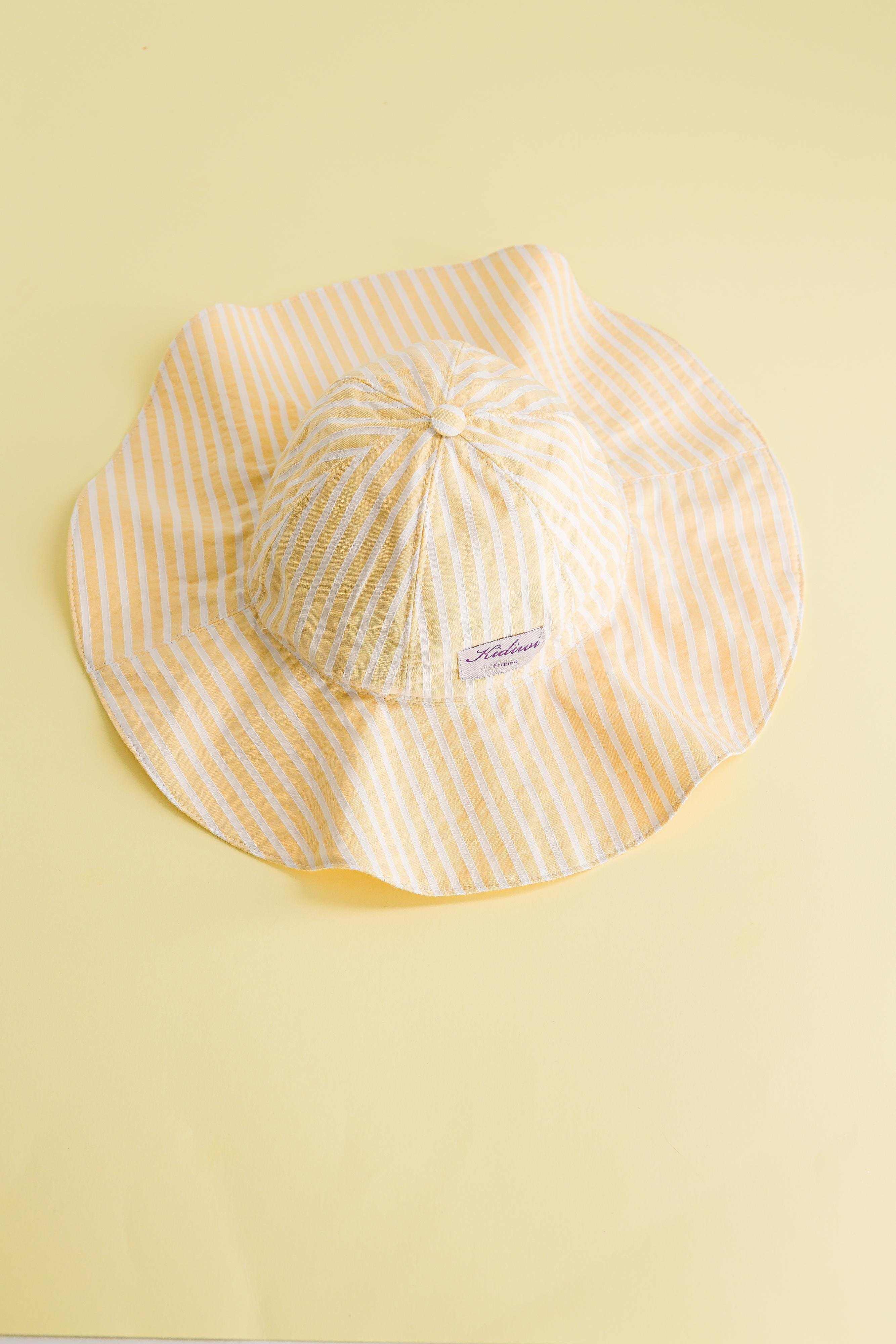 Bob, chapeau en coton, rayures jaunes et blanches en seersucker