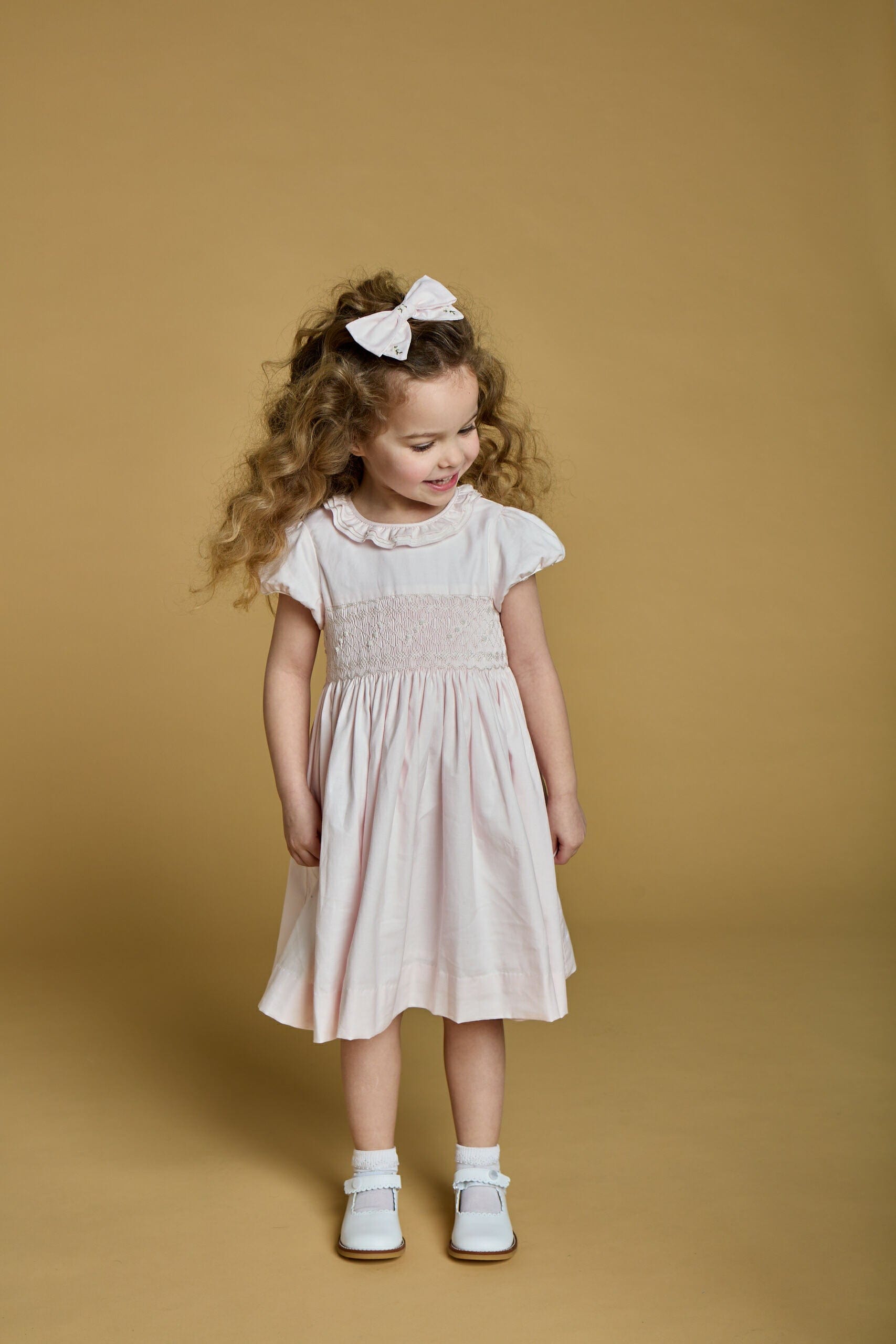 Bonnie-B, pince à cheveux brodée en twill de coton rose pâle