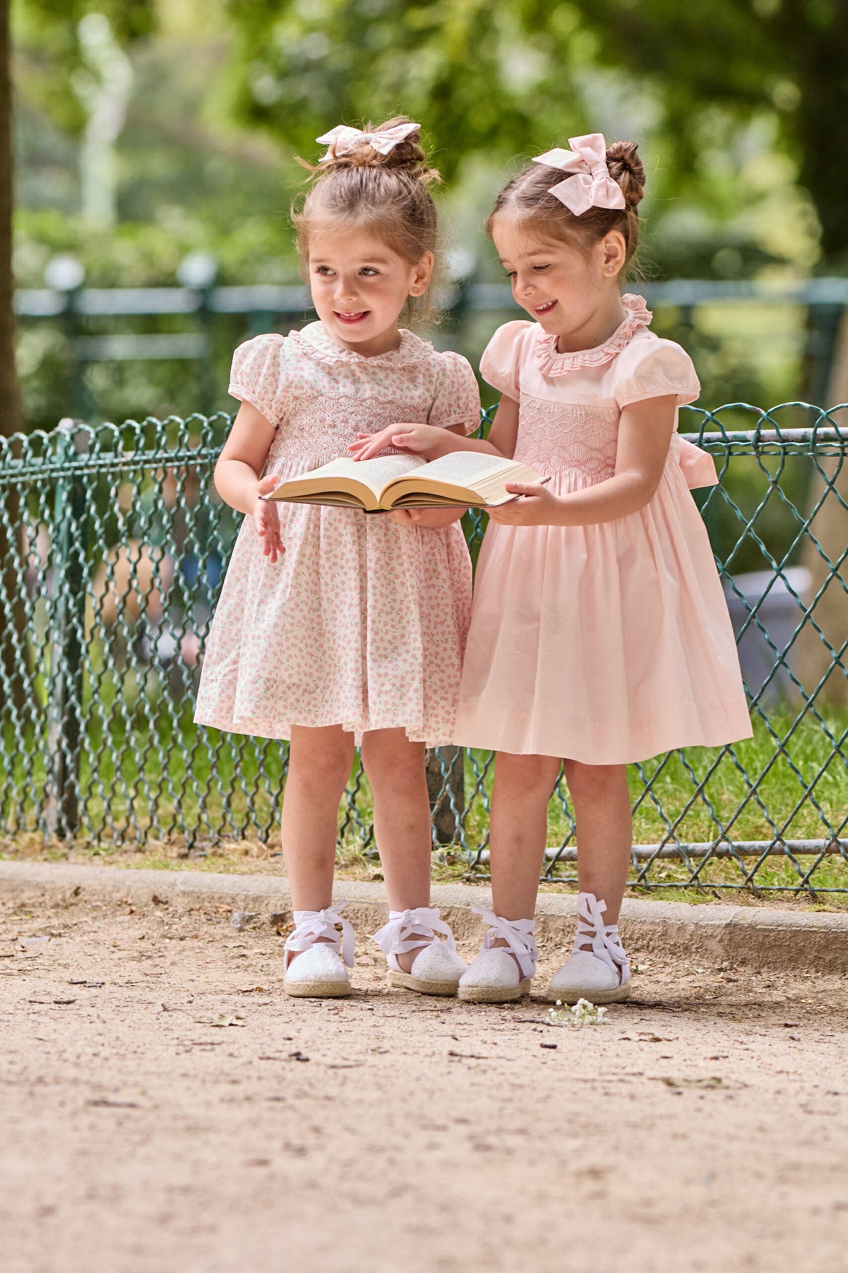 Hars, robe Ă smocks en popeline rose nude