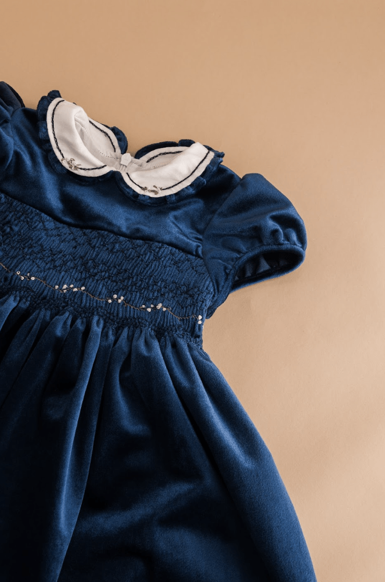 Héloïse, robe à smocks en velours marine