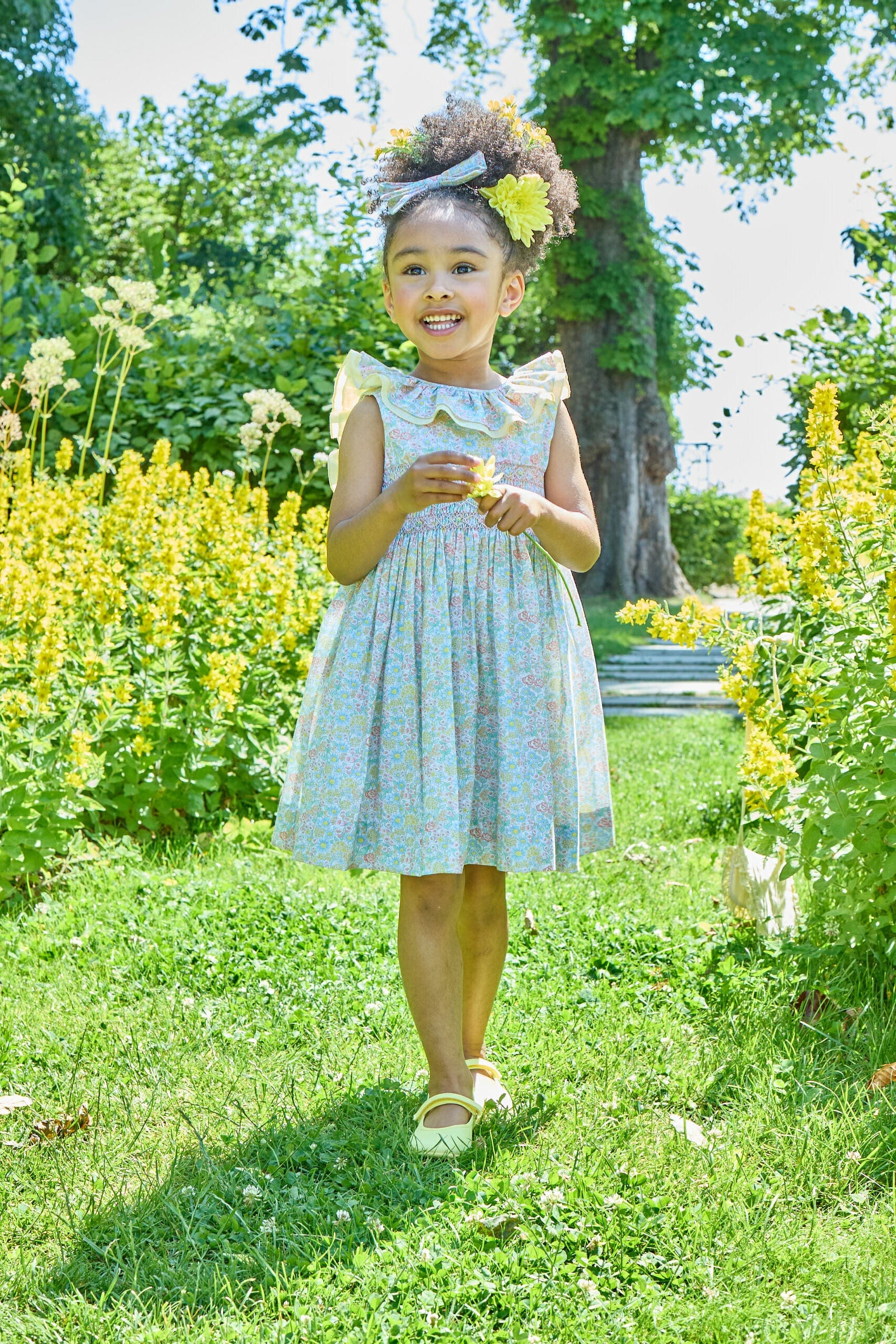 Mélina, smocked dress, in Coral yellow floral print