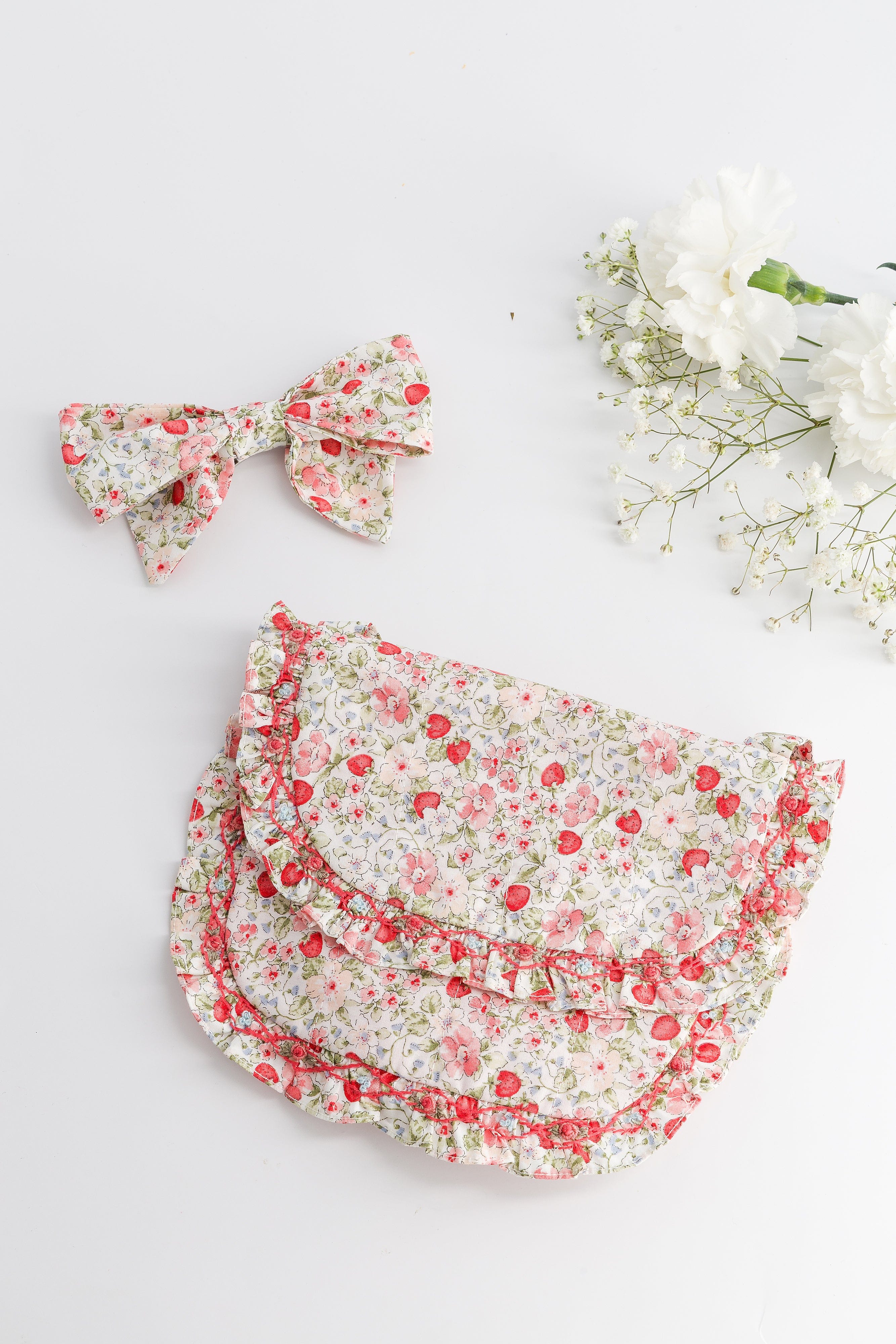 Mimosa, sac à bandoulière smocké, imprimé rouge cerise