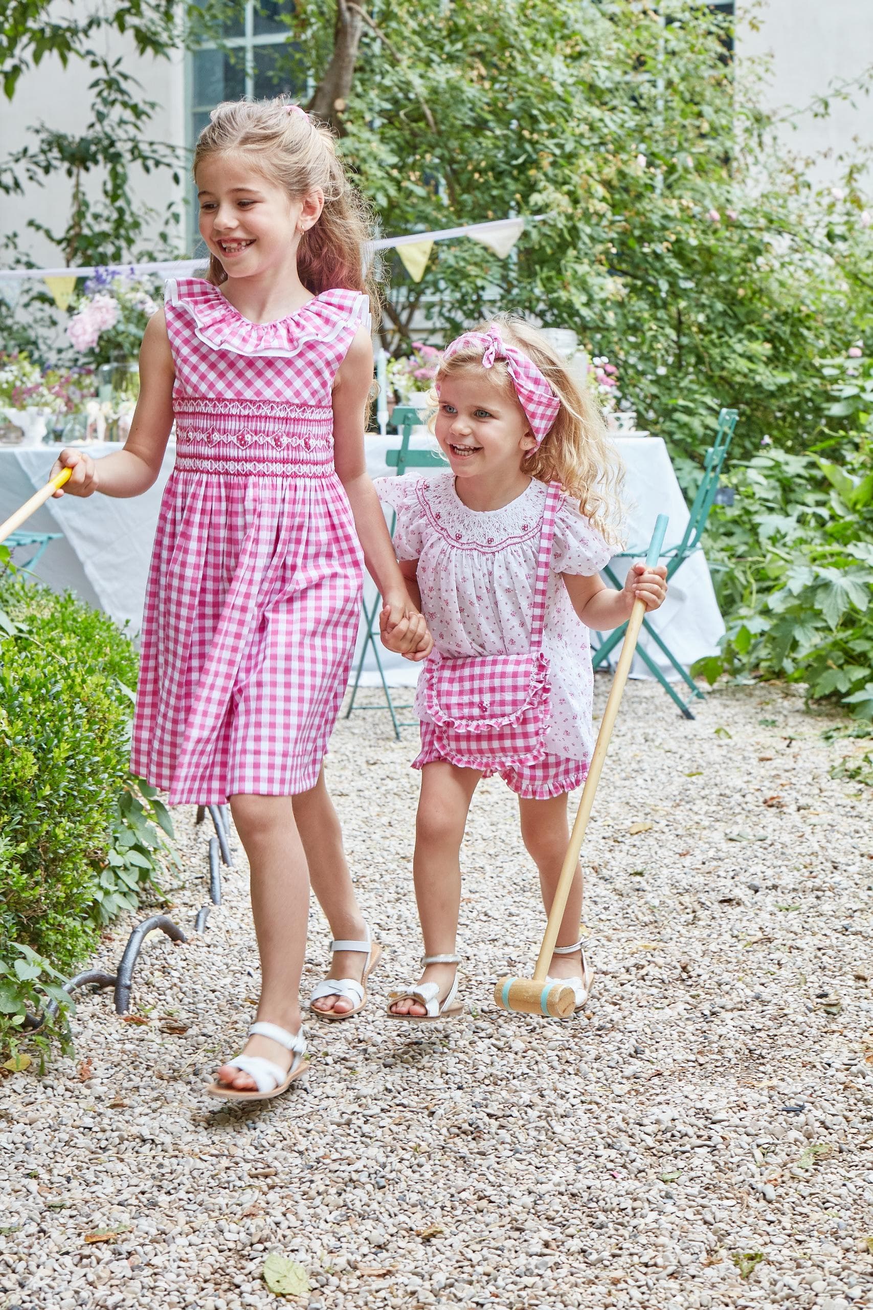 Nolana, girl short with frills, in Large fuchsia gingham