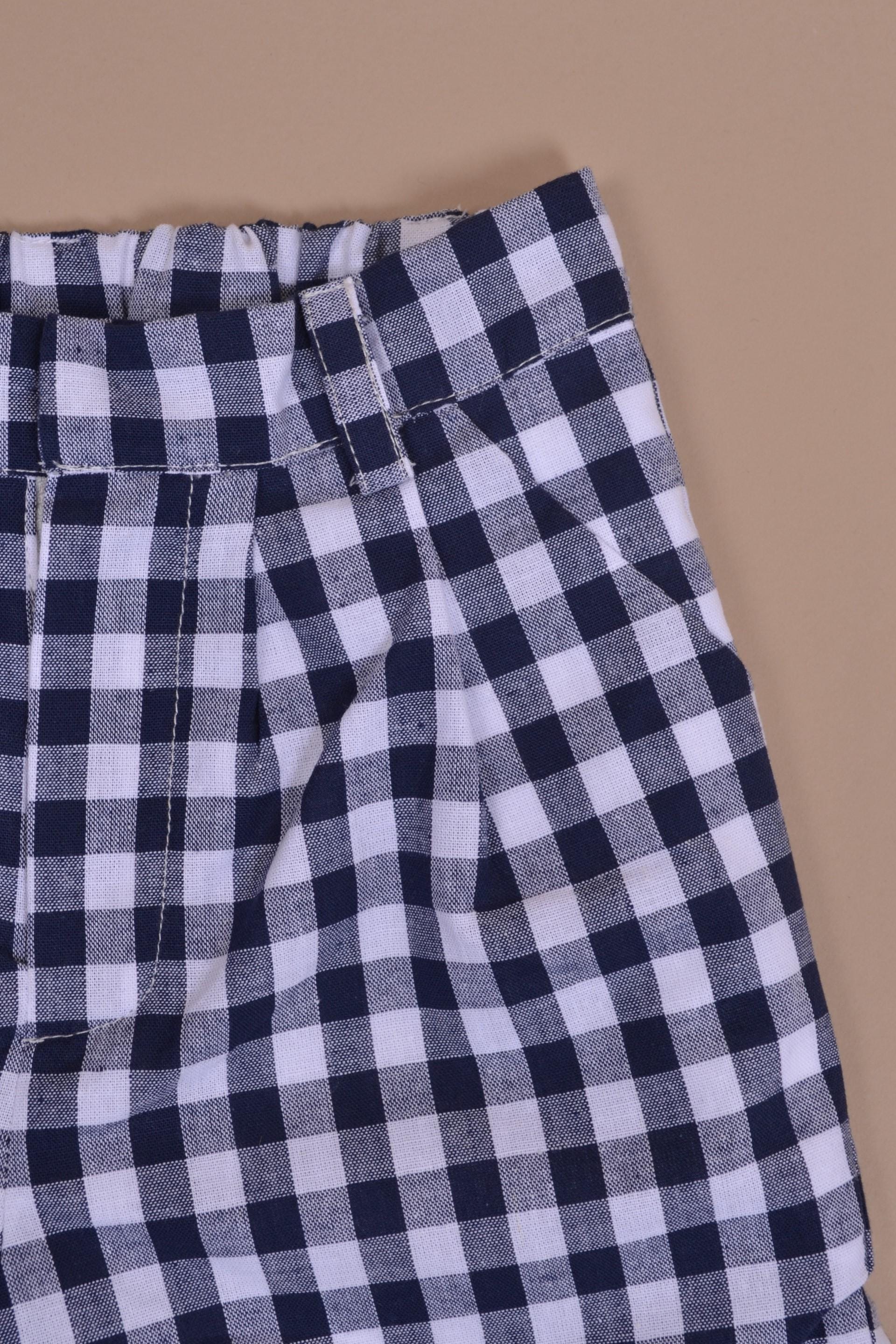 Adam, short garçon avec 2 poches italiennes, en vichy marine 10mm - boy's shorts with 2 Italian pockets, in 10mm navy gingham