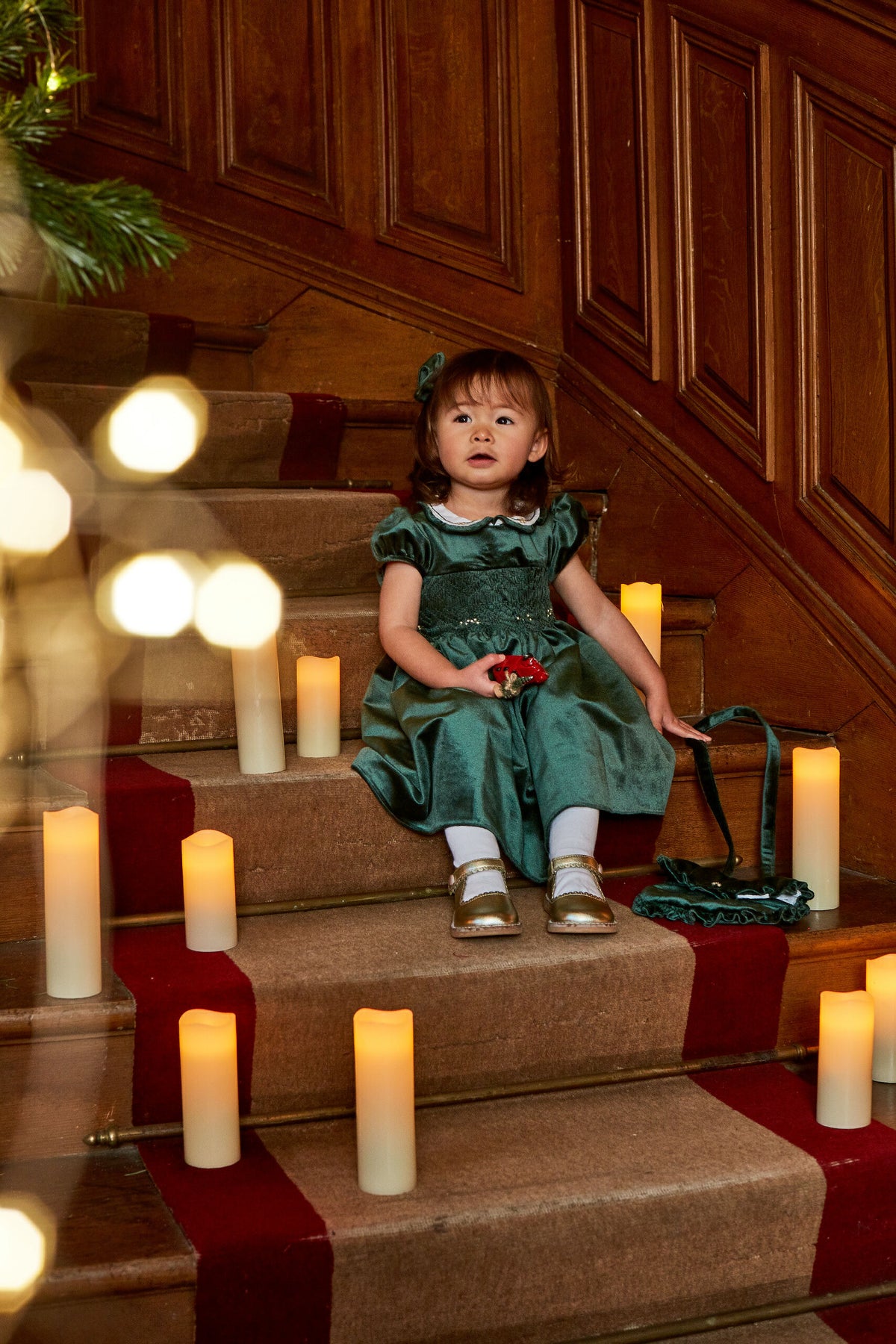 Héloïse, smocked dress, in Emerald green velvet