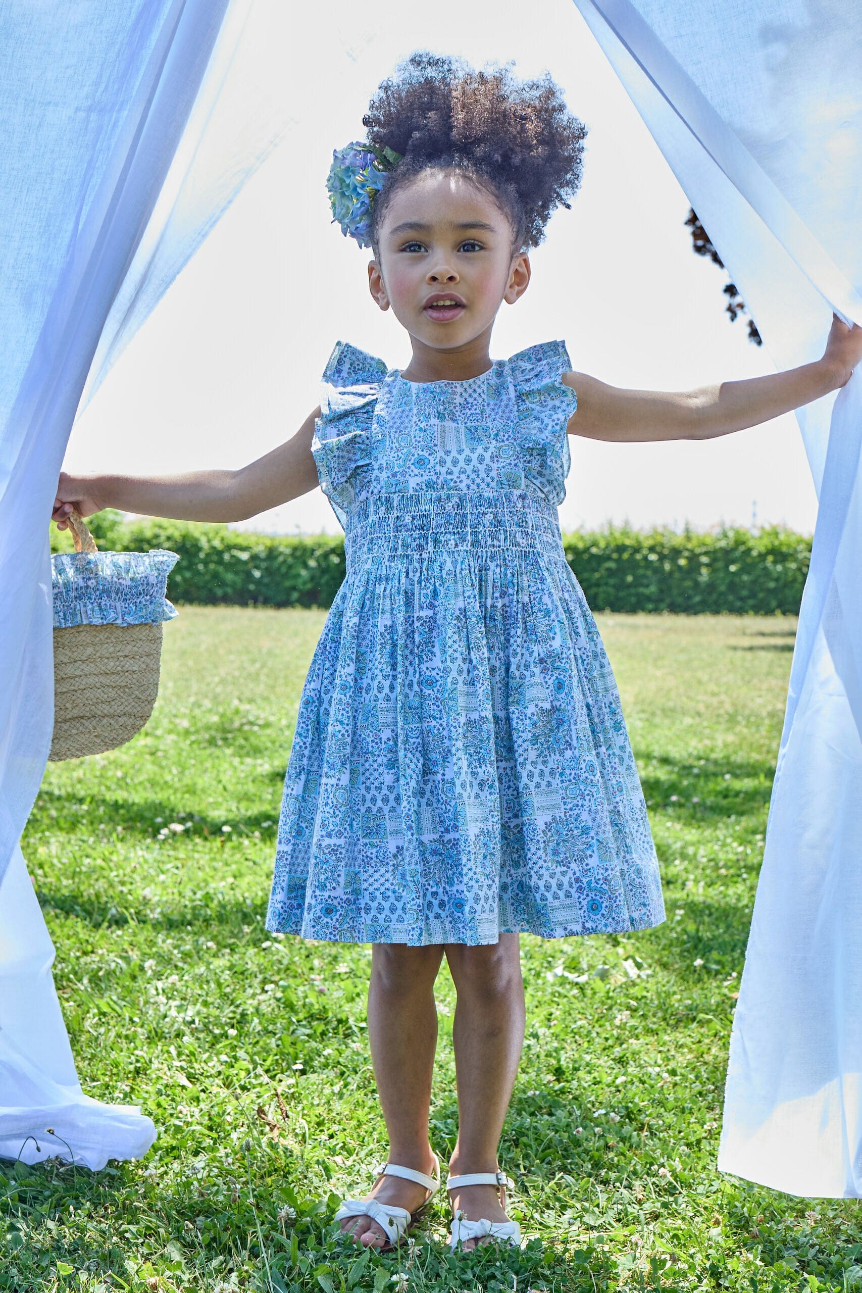 Clarisse, robe smockée, imprimé patchwork bleu
