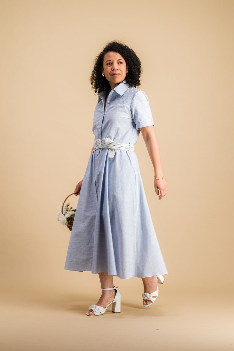 Donna, robe chemise femme, longueur midi, en rayures bleues et blanches - Donna, women's shirt dress, midi length, in blue and white stripes