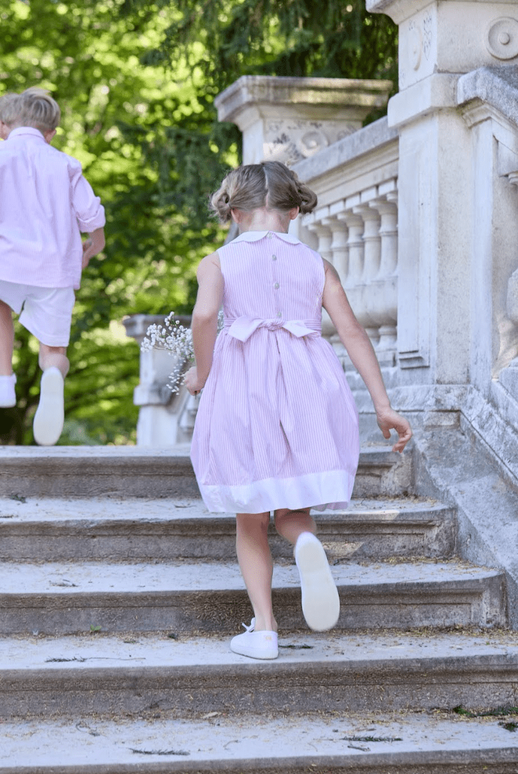 Flora, robe à smocks à rayures roses 3mm