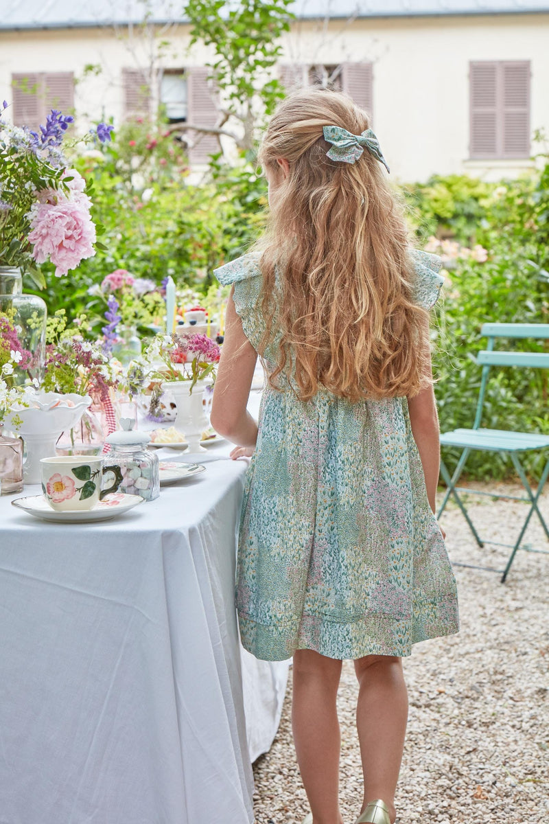 Léanne, smocked dress with ruffled sleeves and square neckline, in Flowery meadow Print