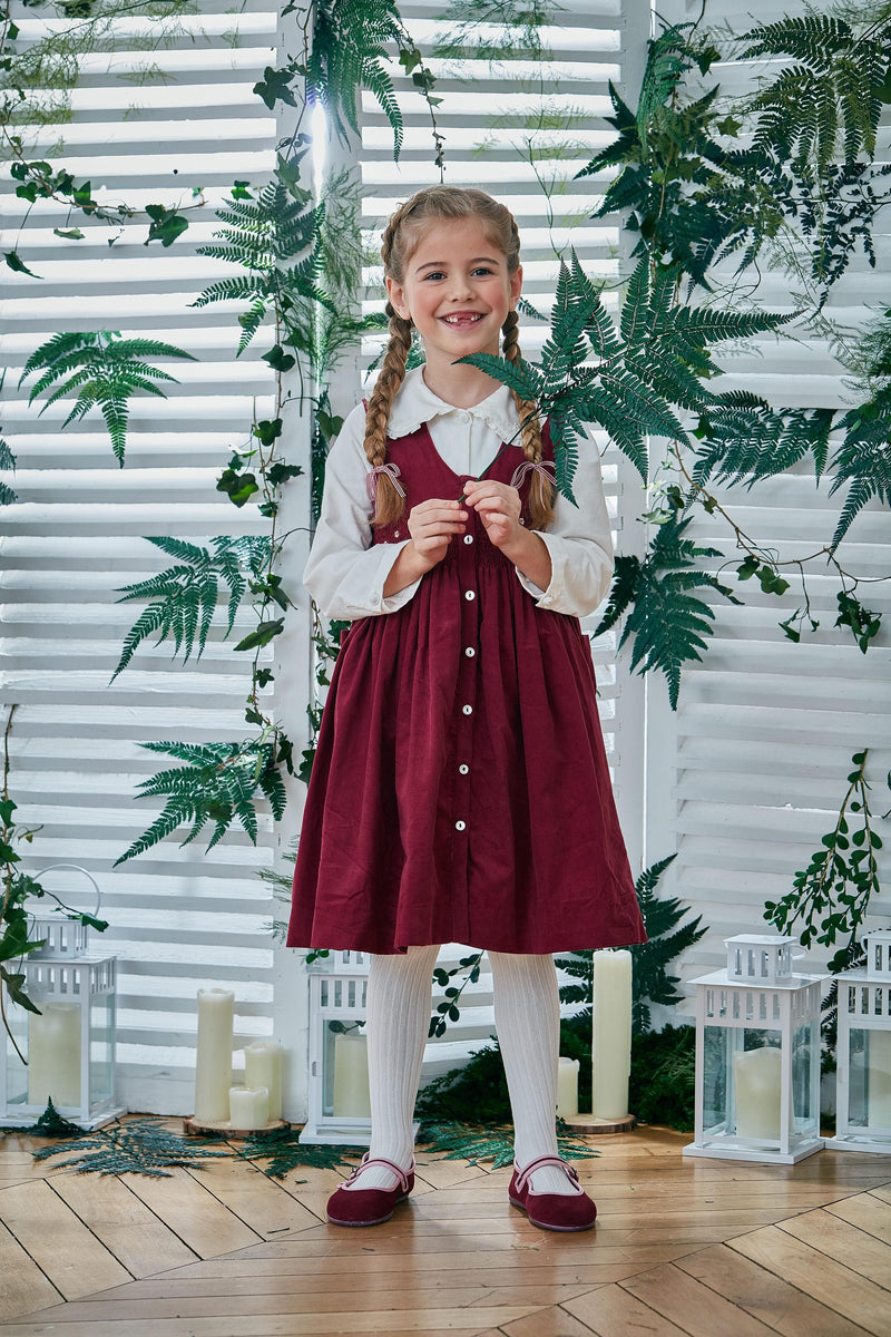 Lily, Robe chasuble, col V, poches et ouverture devant, en velours côtelé bordeaux - Lily, Pinafore dress, V-neck, pockets and front opening, in Bordeaux corduroy