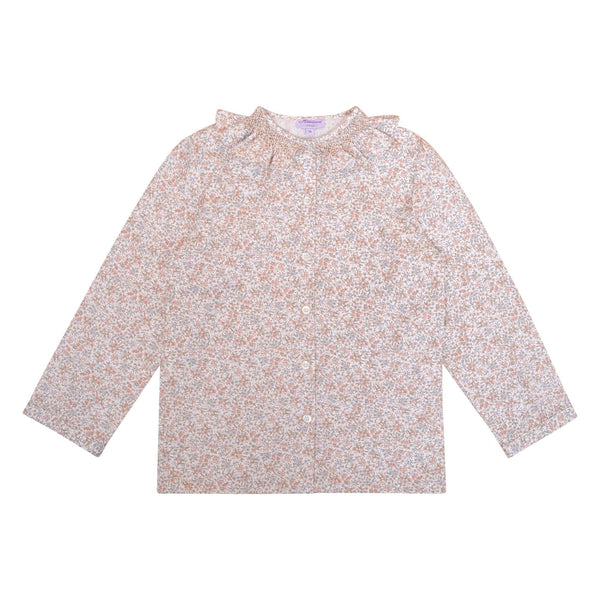 Nour, Blouse fille manches longues, col smocké à volants, en Rose nude / Imprimé fleuri bleu ciel - Nour, Girl's long-sleeved blouse, smocked ruffled collar, in Rose nude / Sky blue floral print
