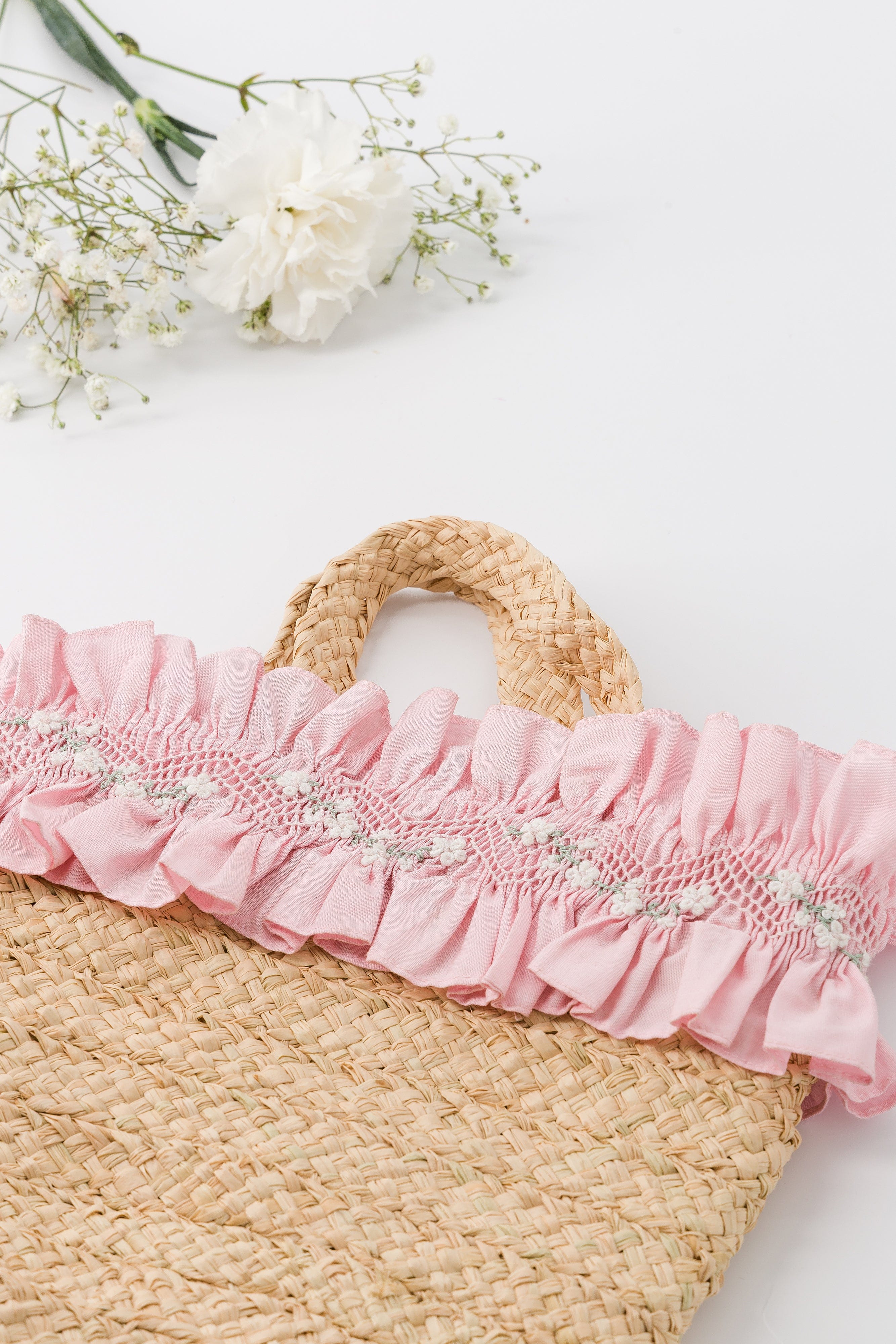 Pénelope, smocked raffia bag, in  Fairy Tale pink Poplin