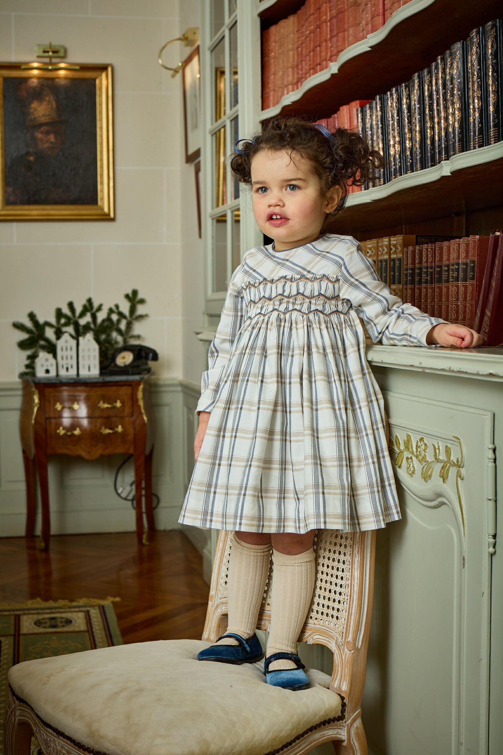 Rachel, robe smockée en tartan beige et marine
