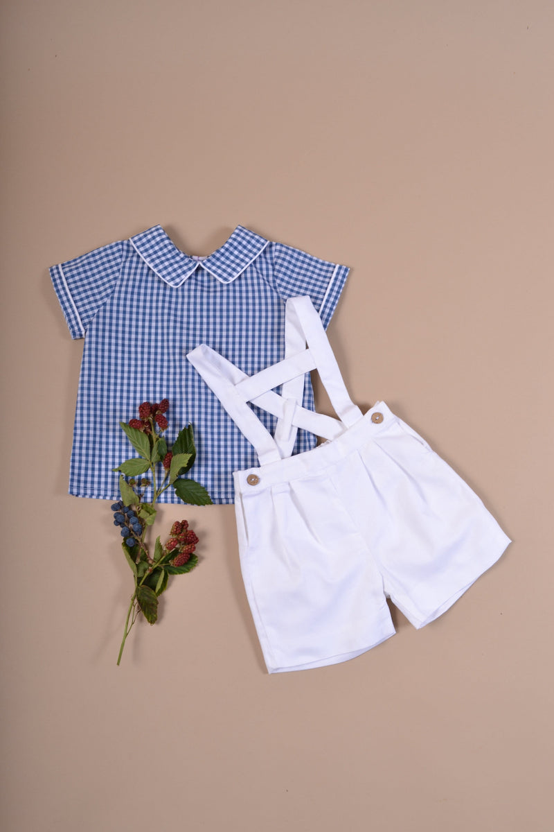Chemise manches courtes en vichy bleu denim, col mac milan, passepoil blanc