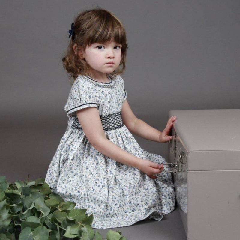 Robe smockée à imprimé fleuri bleu